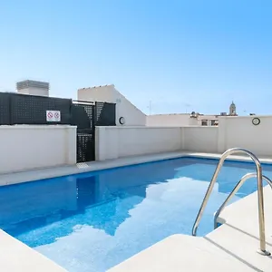 Picasso With Swimming Pool And Parking In The Center! Malaga